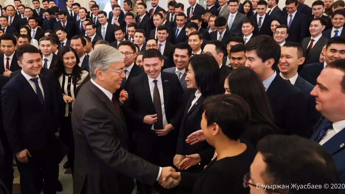 «Прайм-дәуір»: Президент қазақстандық жастарға қандай міндет жүктелетінін айтты
