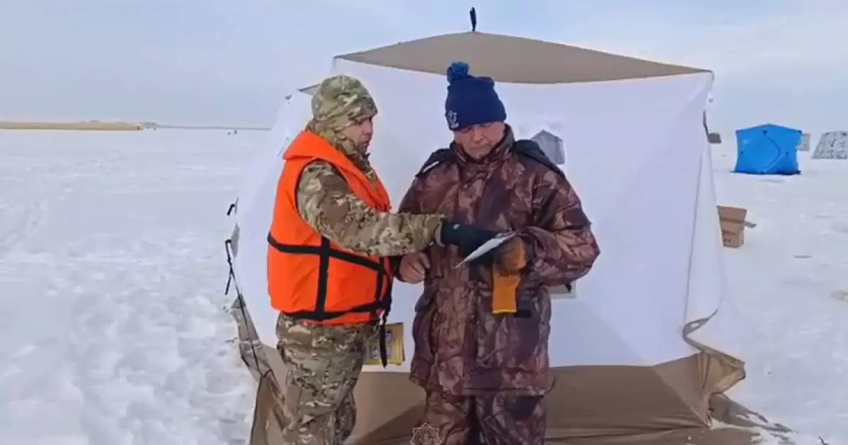  Құтқарушылар балықшыларға мұз үстіндегі қауіпсіздік туралы ескертті 