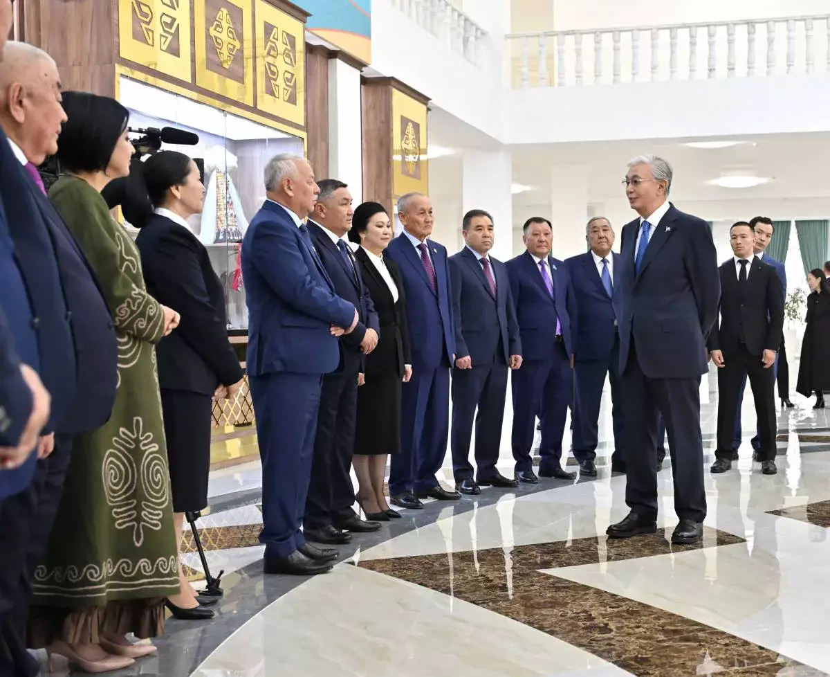 Токаев считает, что о транзите власти говорить пока рано