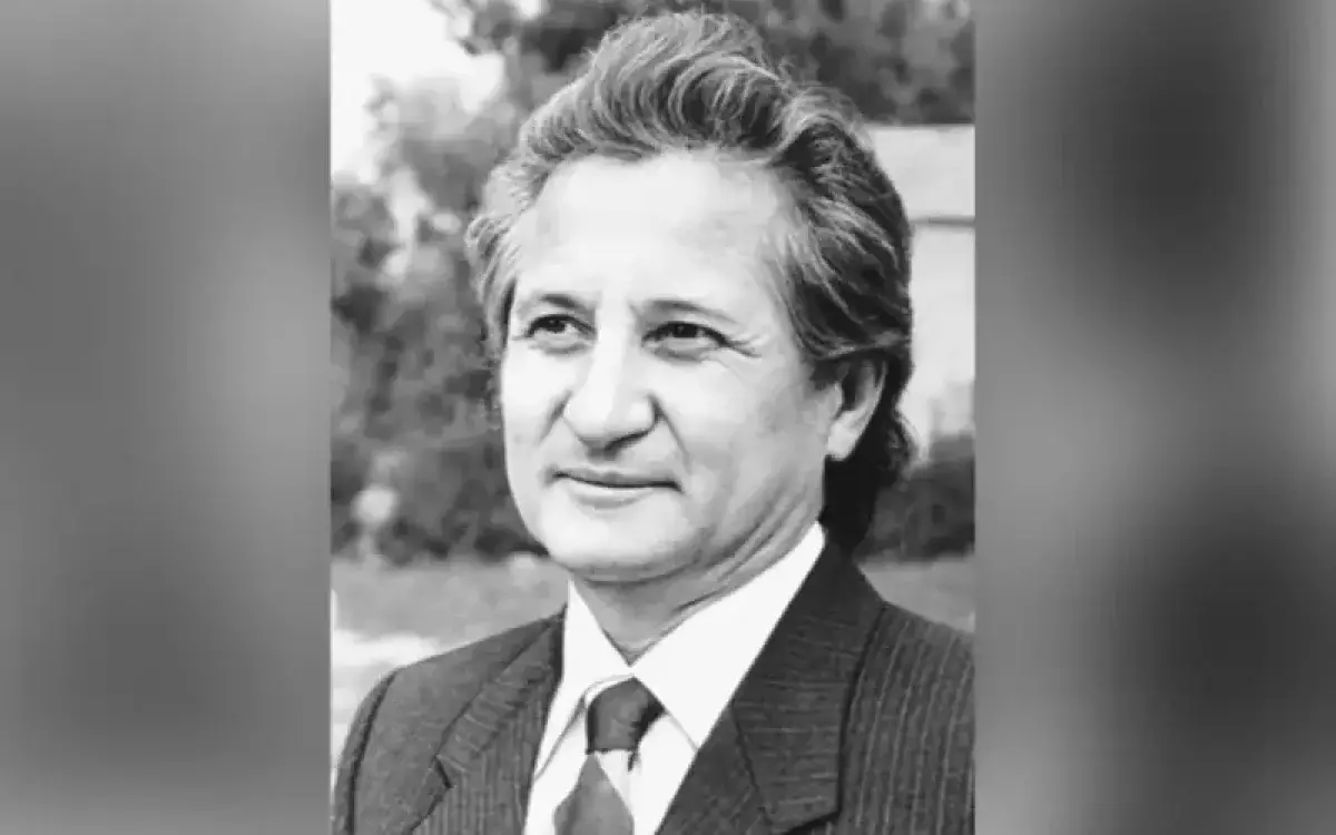 Бүгін жазушы Қадыр Мырза Әлінің туған күні