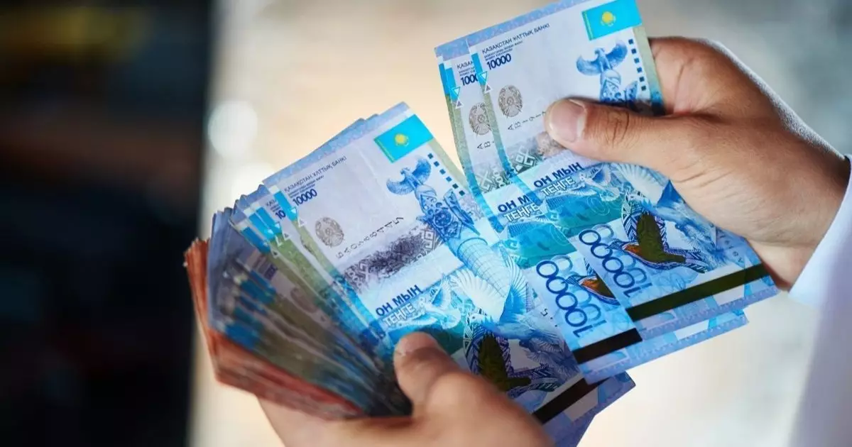  Қолма-қол ақшаға тыйым салады: Қандай тауарлар мен қызметтер енді картамен төленеді? 