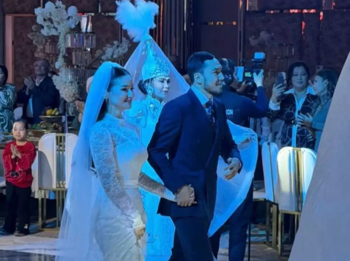 Әлем чемпионатының жүлдегері Дулат Бекбауовтың үйлену тойы өтті