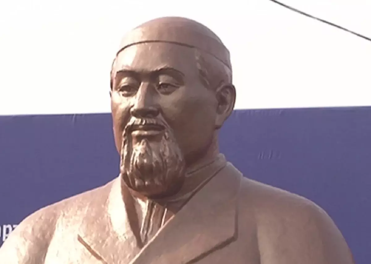 Абай халқымыздың еңбекқор, білімпаз және адамгершілігі жоғары болғанын қалады – Тоқаев