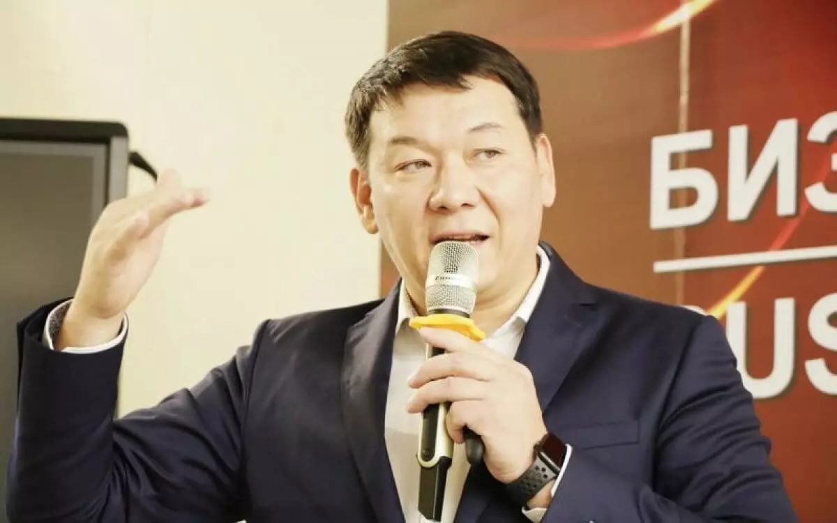 «Люди перестали выбирать качество»: в Казахстане 60% покупателей охотятся только за скидками