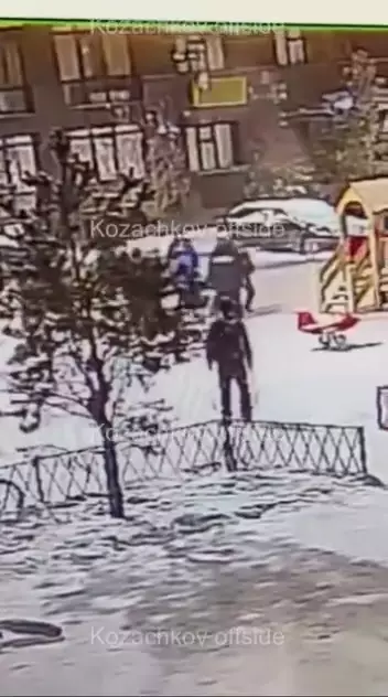 Астанада әскери формадағы ер адам 10 жастағы баланы ұрған