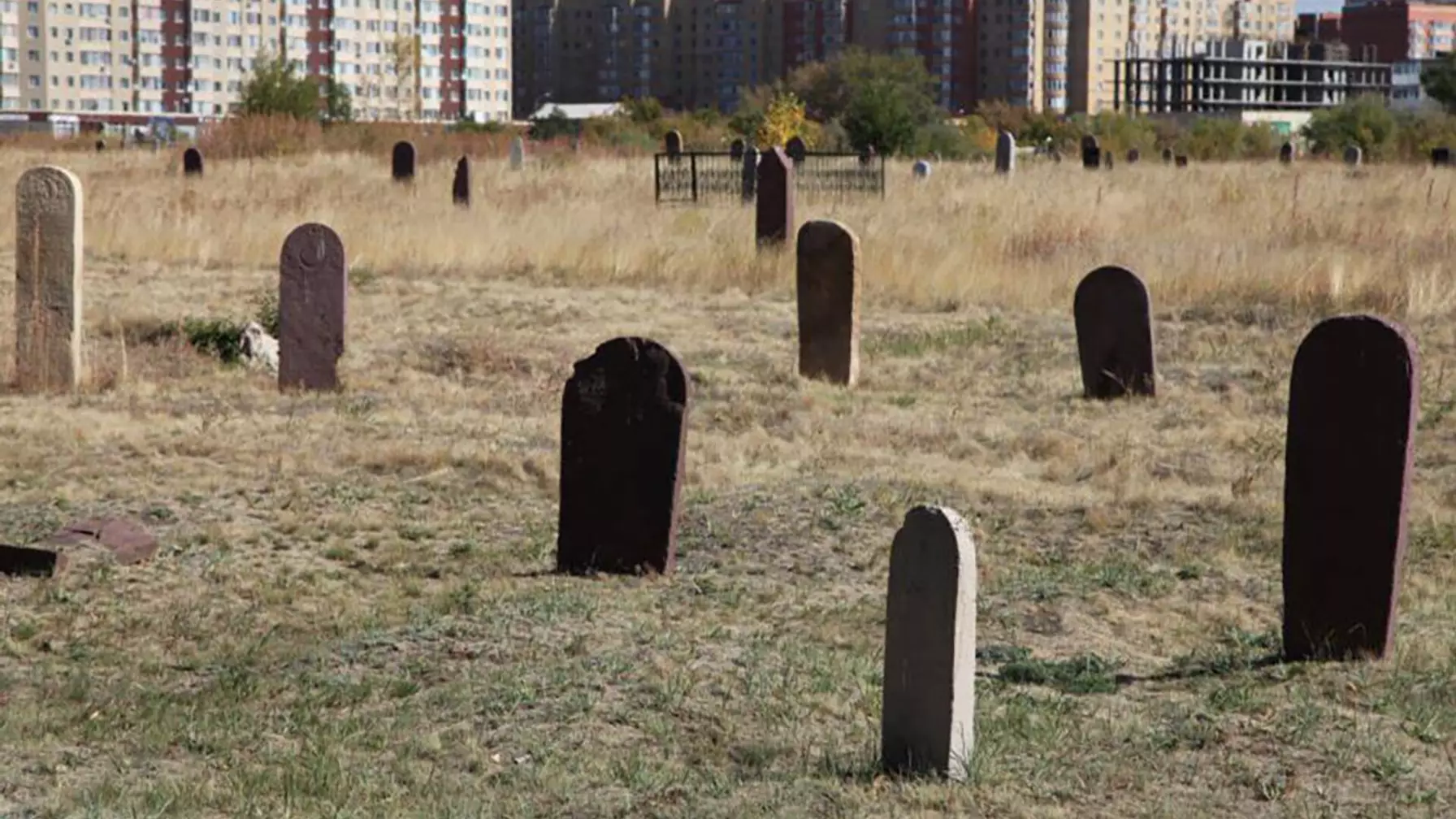 Астанада Кенесары ханның сарбаздары жерленген зират көпшілікті алаңдатуда