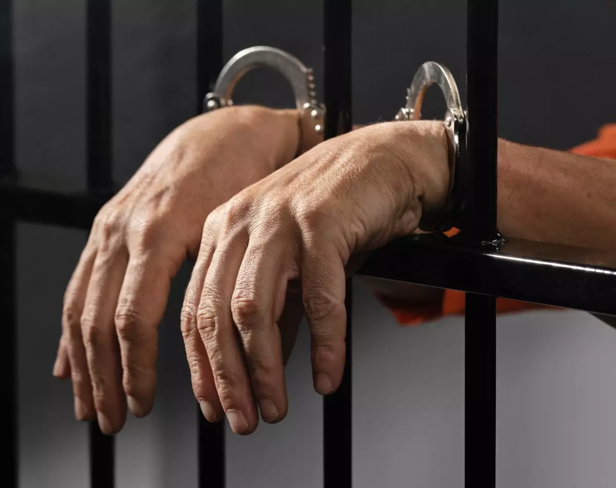 Шымкентте түзету мекемесінің қызметкерлері сотталғандарды азаптады деген күдікке ілінді