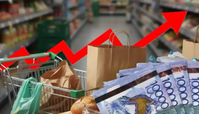 Без отпуска цен в свободное плавание казахстанскую экономику не поднять - Мурат Темирханов