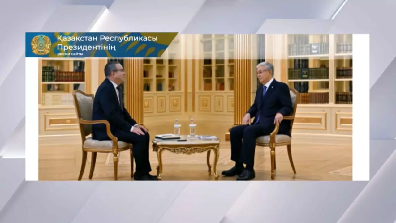Президенттің сұхбатында ресми мінберлерде айтыла бермейтін тақырыптар қаузалды