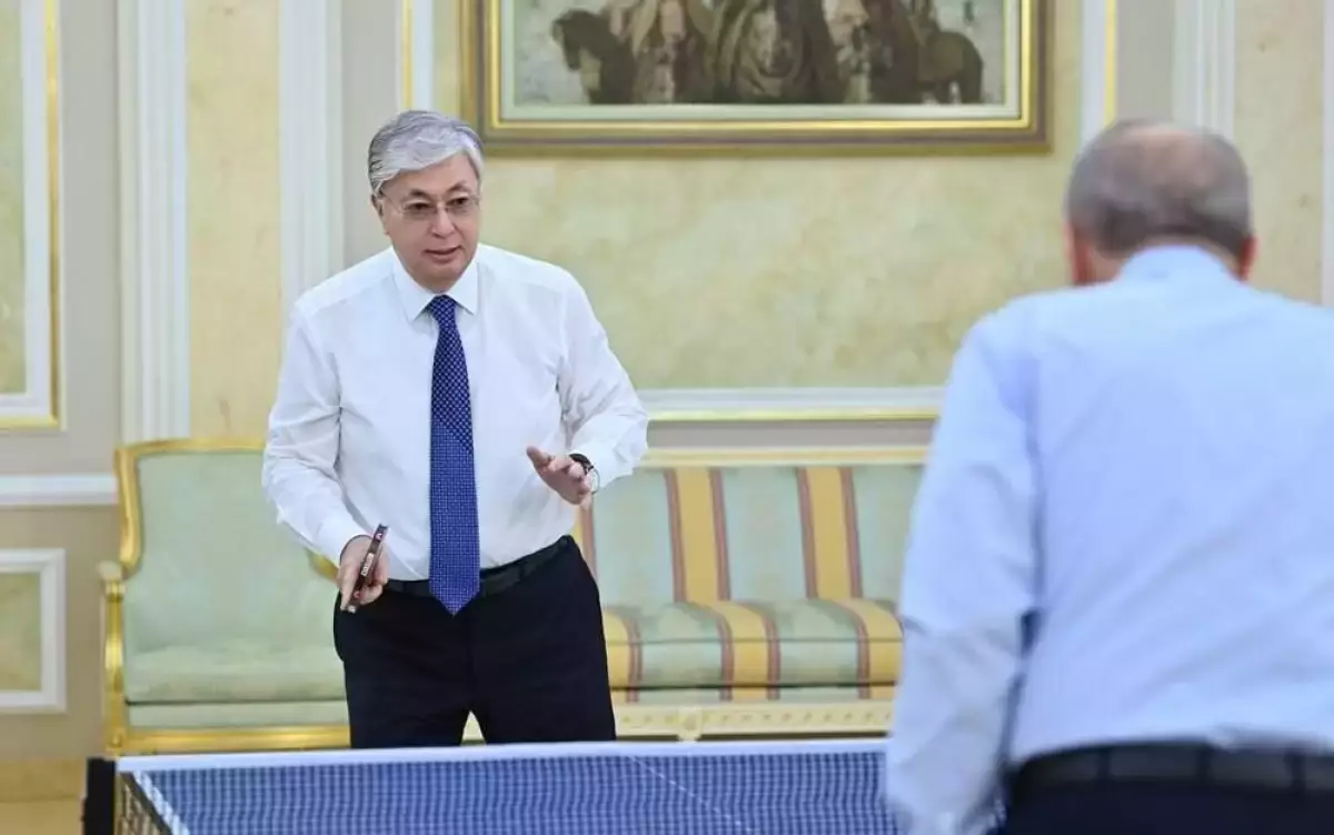 «Үстел теннисі және йогамен айналысамын». Тоқаев 9 келі салмақ тастағанын айтты