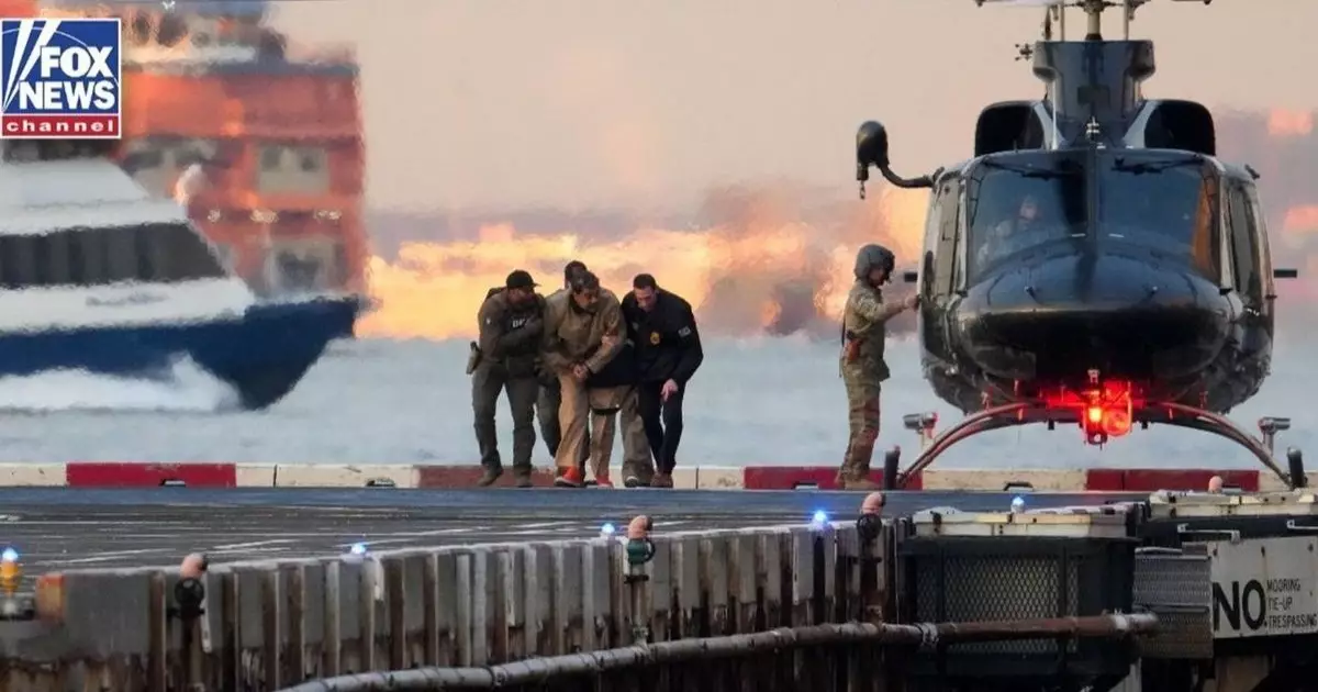  `Тік ұшақпен кетіп бара жатыр`: Венесуэланың экс-президенті туралы еш жерде жарияланбаған видео тарады (ВИДЕО) 