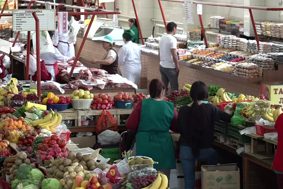 В Бюро национальной статистики сообщили о снижении цен на некоторые виды продуктов питания