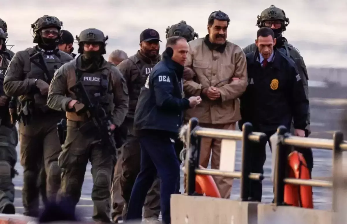 АҚШ тұтқындаған Мадуро Манхэттен сотына жеткізілді