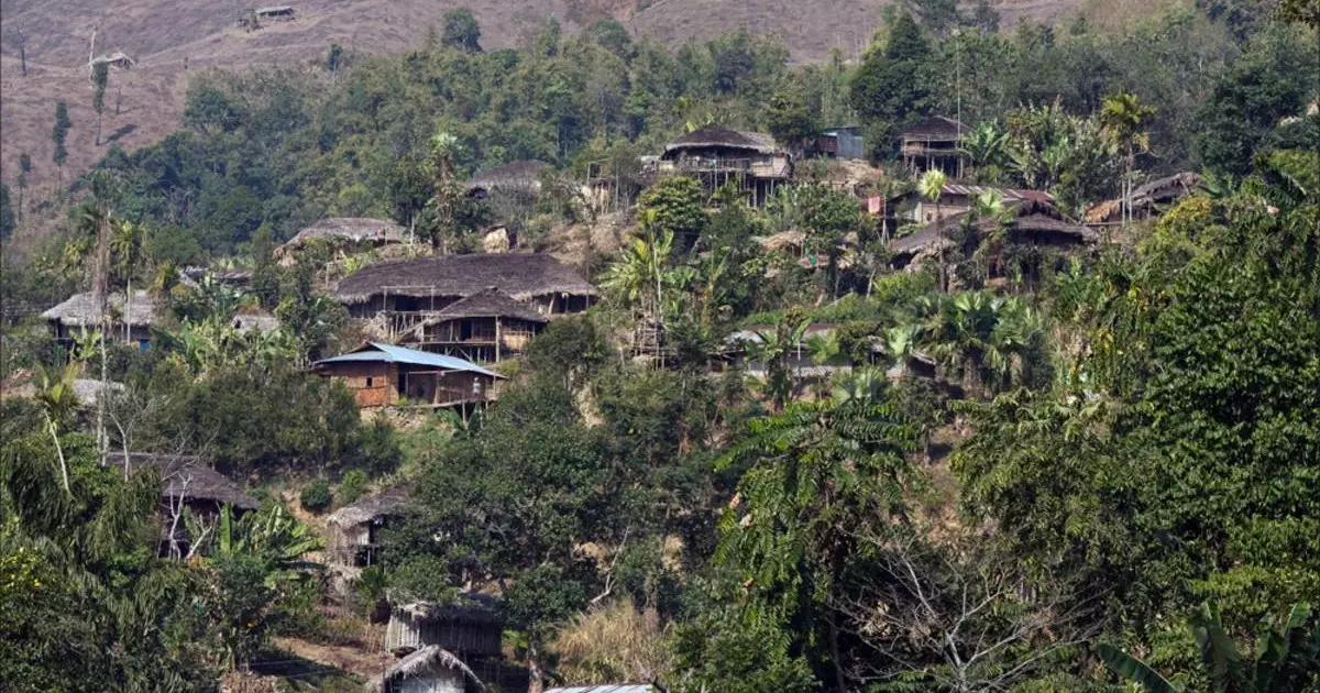  Үндістанда қуатты жер сілкінісі болды 