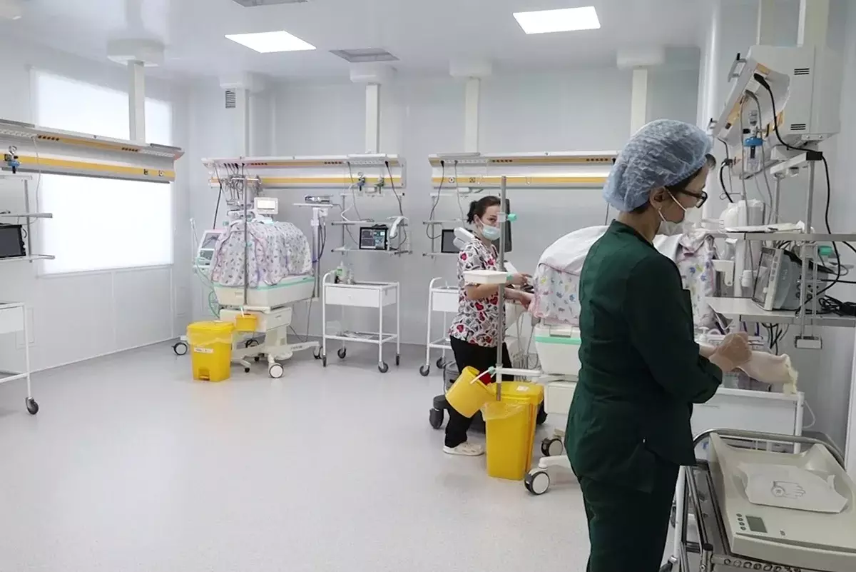 С пополнением: в новогоднюю ночь в перинатальном центре Актобе родились две двойни