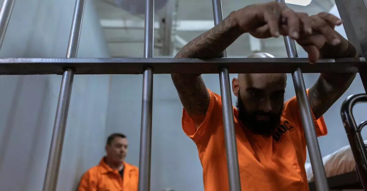 Шымкенттегі түрмеде азаптау ісі: Үш қызметкер қамауға алынды