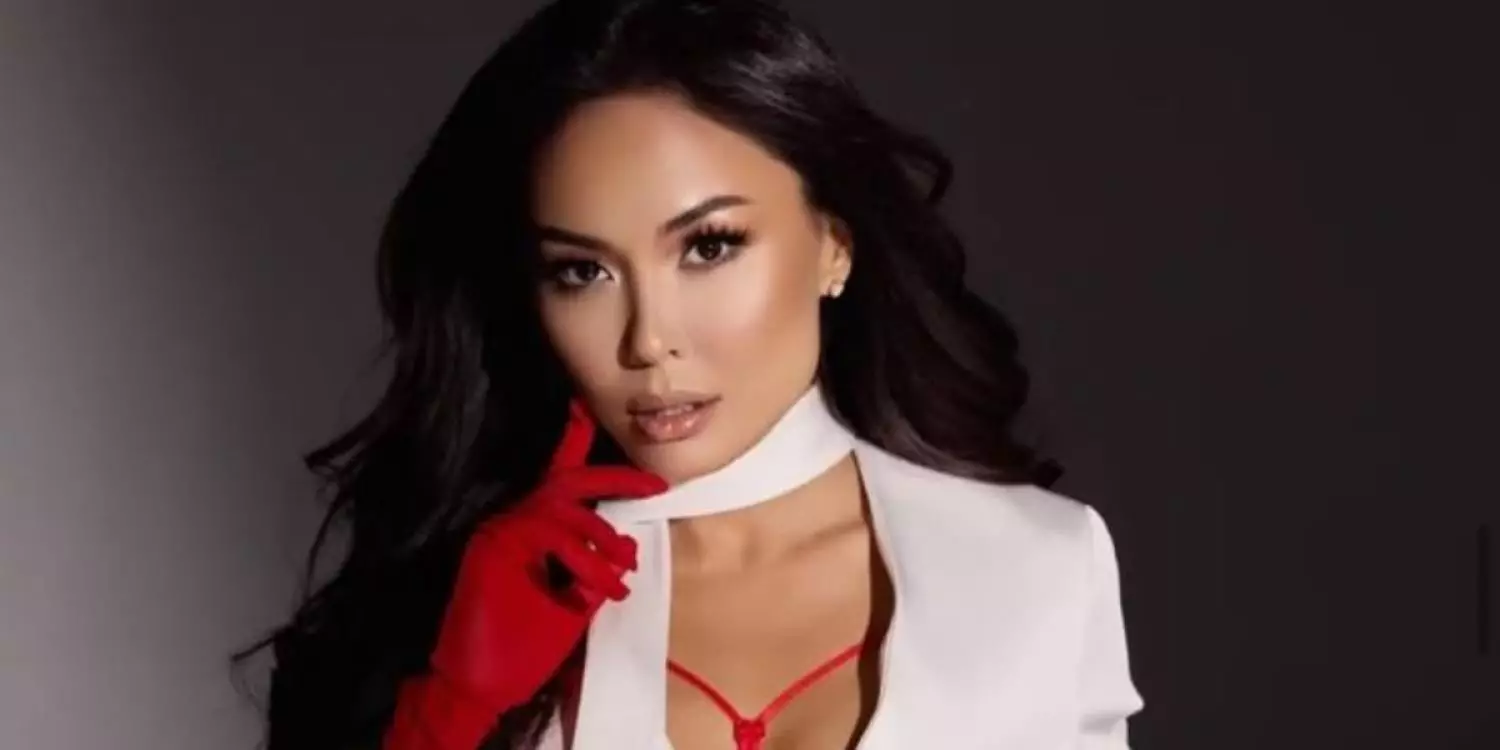 Танымал әнші 10 жылдан соң сахнаға қайта оралды