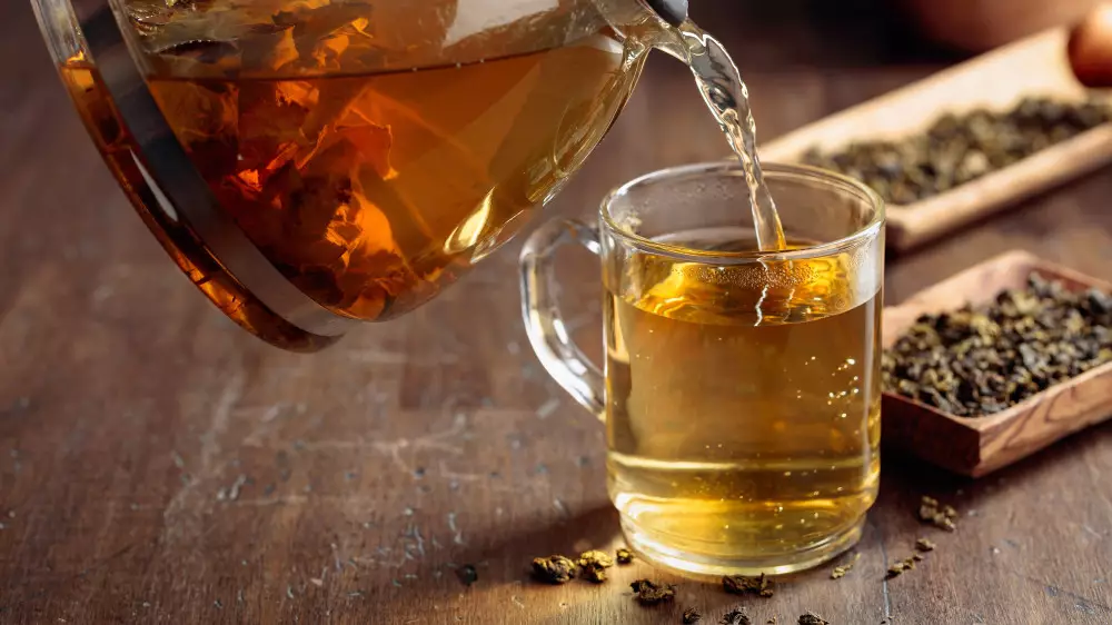 Қазақстанда танымал шайлардан қауіпті қоспалар табылды