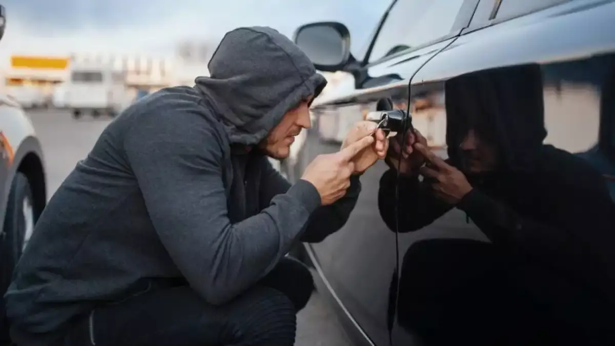 Қызға бару үшін біреудің көлігін айдап кеткен: Жетісуда 21 жастағы жігіт ұсталды