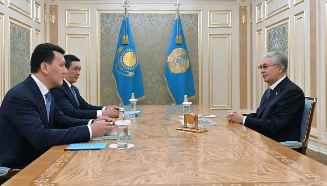 Президент Казахстана провёл совещание по парламентской реформе