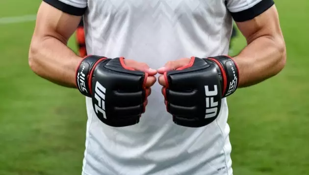 Боец UFC играл в чемпионате Казахстана по футболу: его выгнали из-за "договорняков"