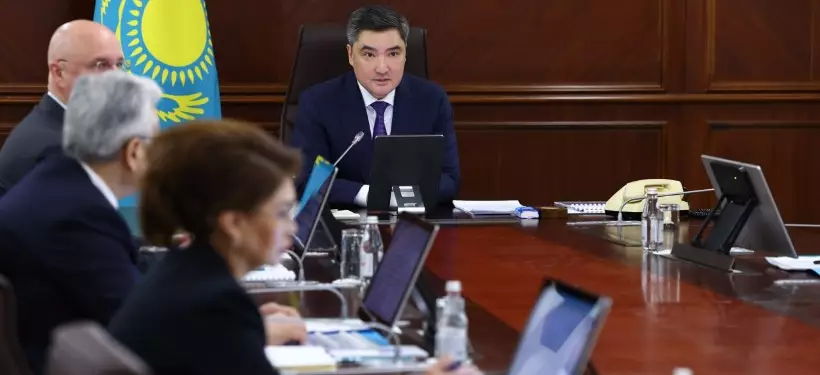 Қазақстанда жекеменшік мектеп пен емханаларда қаржылық заңбұзушылық себебінен қайта қаралады