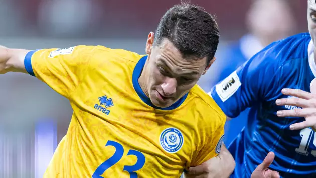 Кто играет на позиции Чеснокова в "Хартс"? Его ждёт бешеная конкуренция