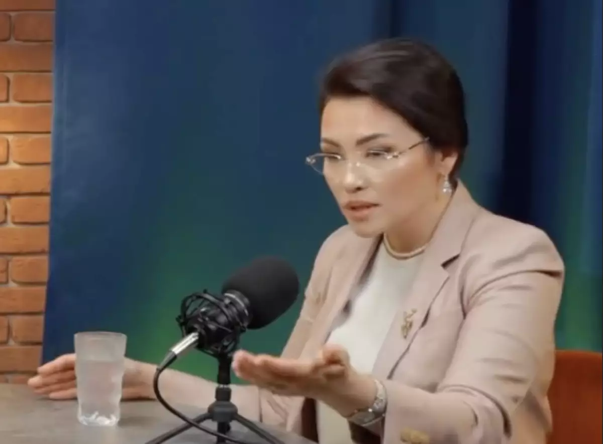 «Қиянатың көп пе?»: Танымал кәсіпкер намаз оқитын адамдарға қатысты ойын айтты (ВИДЕО)