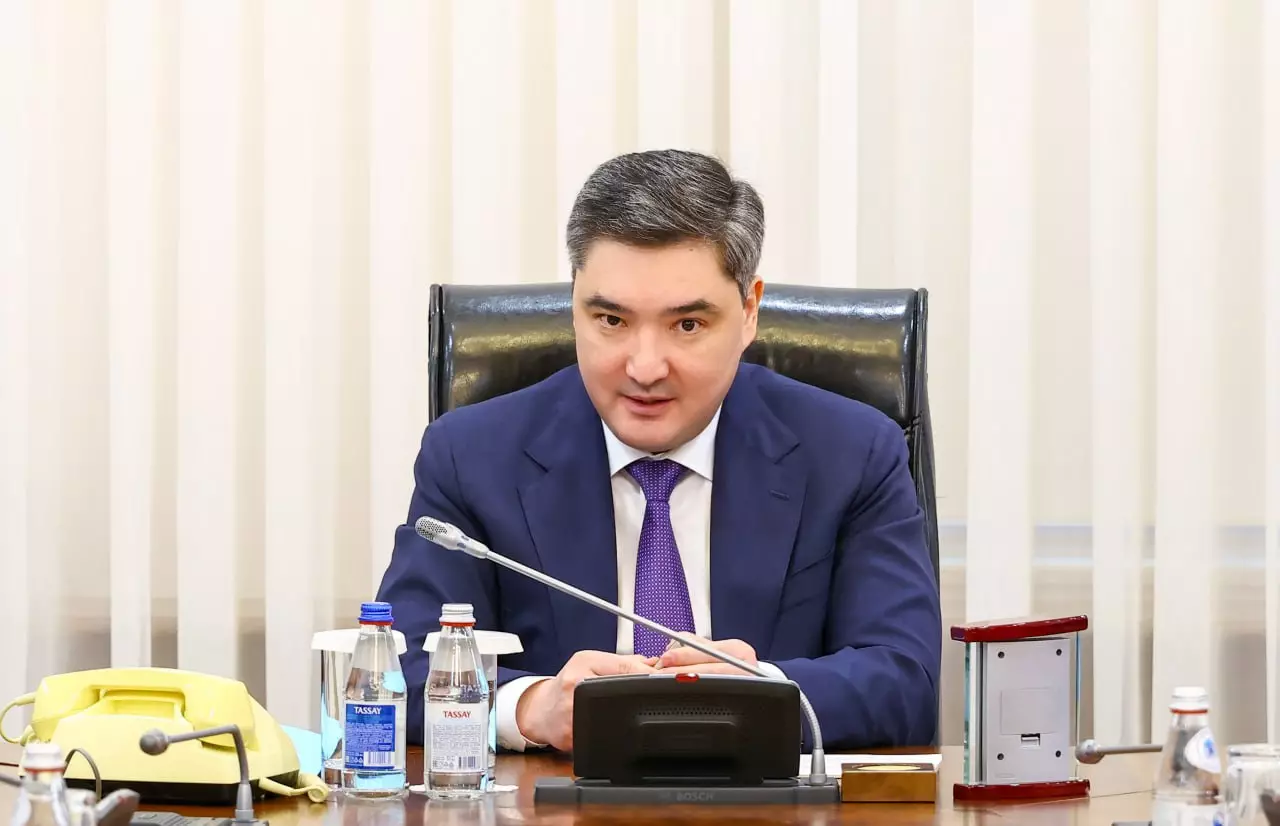 Бектенов поручил пересмотреть финансирование частных образовательных и медучреждений