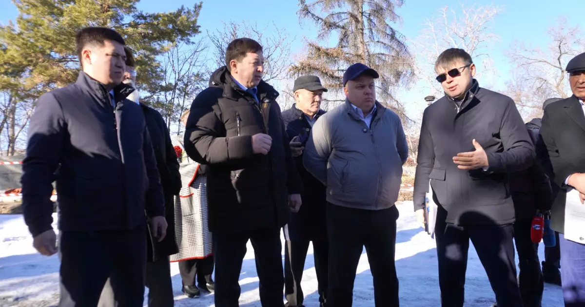   Депутаттар Талғардағы магистральдық су таратқыш құрылысының тоқтап қалуына байланысты мәселе көтерді   