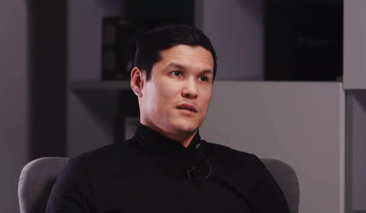 Данияр Елеусинов сделал заявление о завершении карьеры