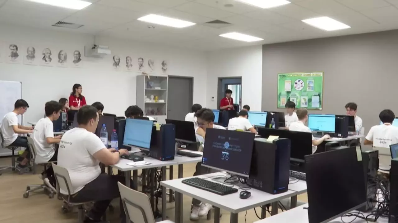 Специализированный университет по ИИ откроют в Казахстане