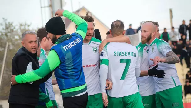 Клуб КПЛ расстался сразу с 12 игроками