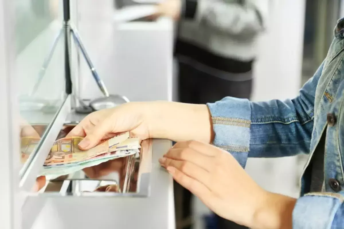 Кыргызстан вводит новые правила для обменников: что учитывать гражданам Казахстана