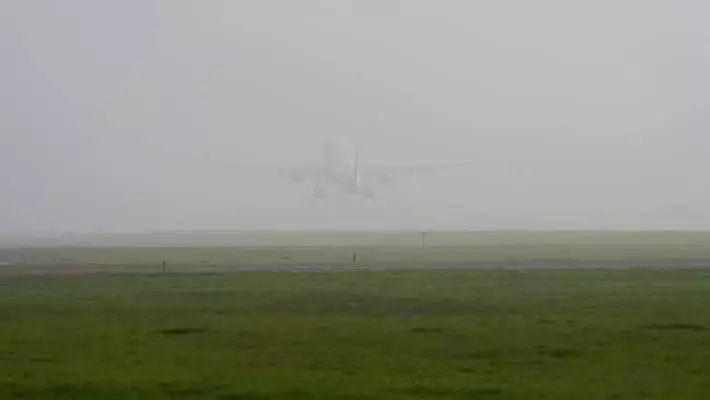 В аэропорту Ташкента ввели временные ограничения из-за тумана