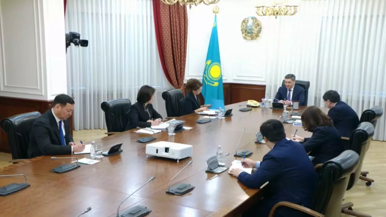 Финансирование частного образования и медицины пересмотрят в РК