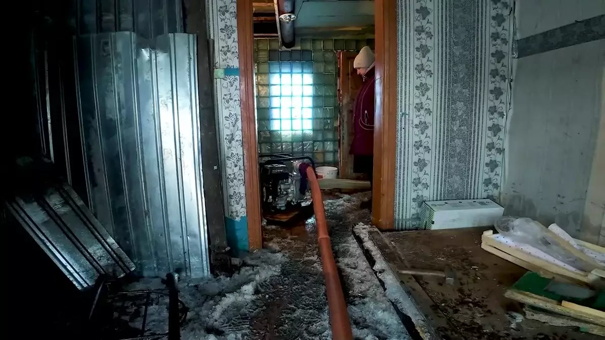 ЧП в Петропавловске: прорыв водопровода затопил шесть частных домов