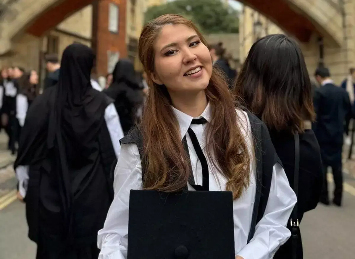 Выпускница НИШ из Актау вошла в преподавательский состав Оксфордского университета - новости на Lada.kz 06.01.2026