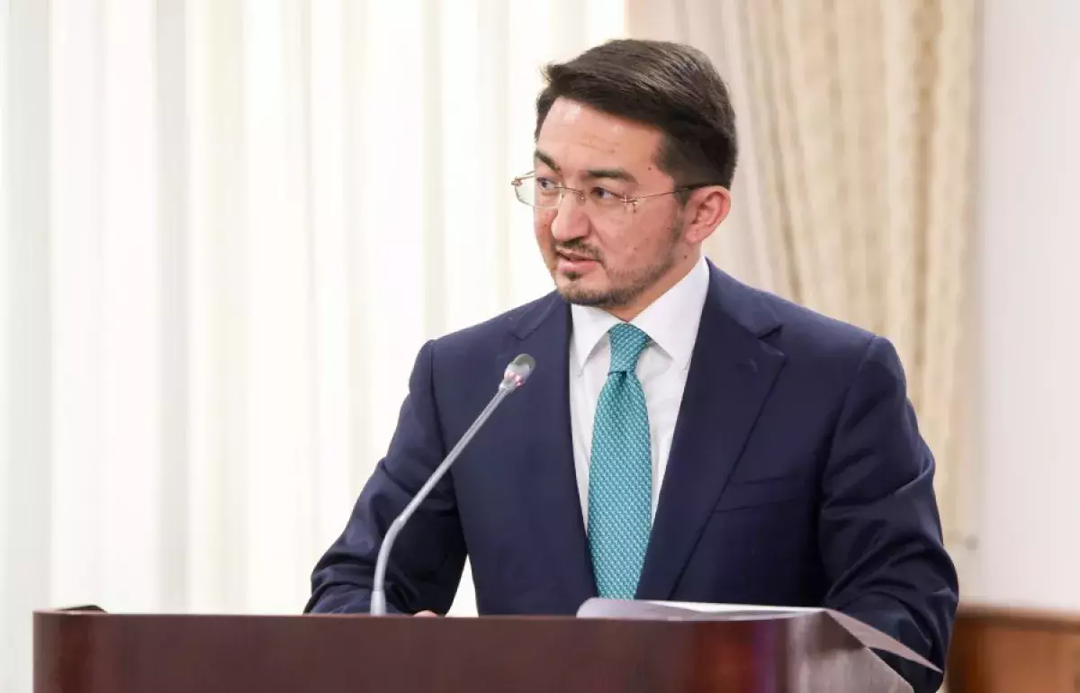 Казахстан и Азербайджан планируют проложить каспийский оптоволоконный кабель до конца 2026 года.