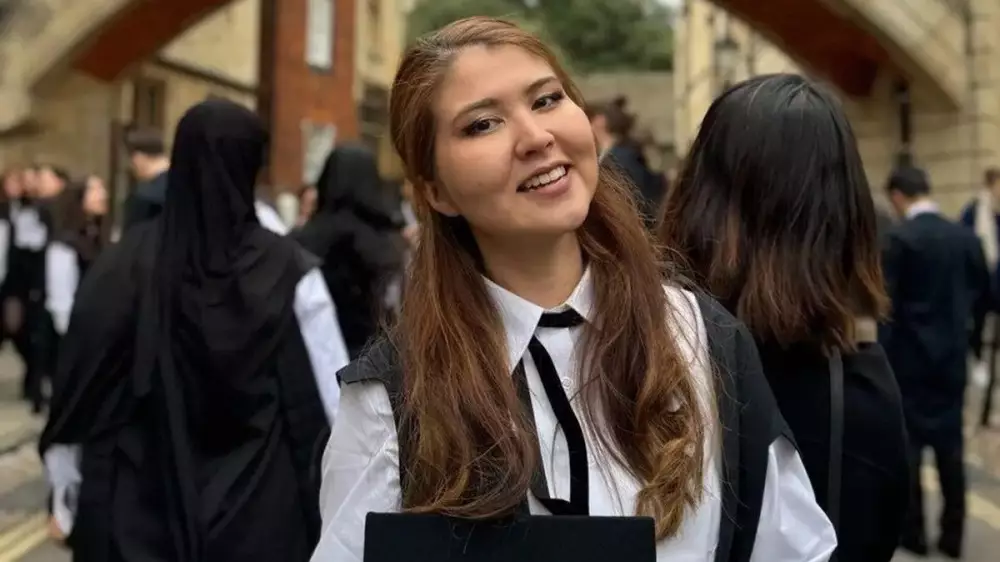 Выпускница из Актау вошла в преподавательский состав Оксфордского университета