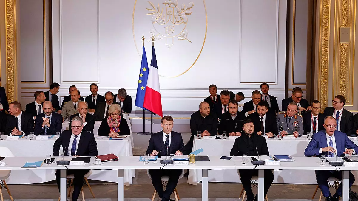 Великобритания и Франция заключили новый договор о безопасности с Украиной, в то время как США берут на себя ведущую роль в обеспечении перемирия.