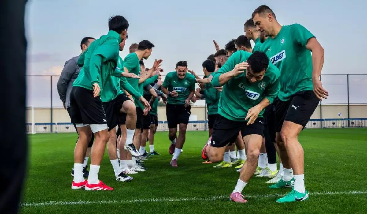 Спасатели помогают «Елимаю» продавать акции клуба