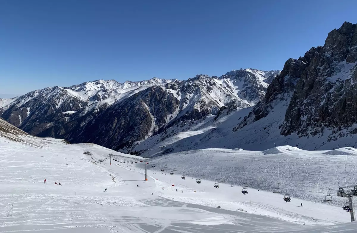 13 горнолыжных курортов Казахстана: где кататься этой зимой