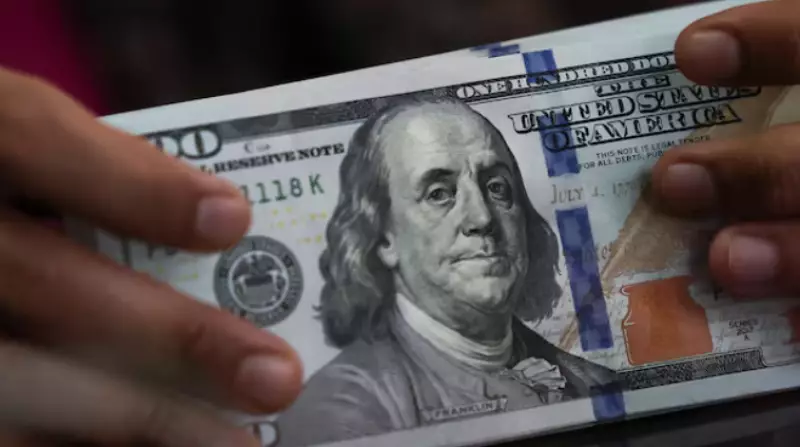 Доллар находится под давлением? Эксперты назвали причины
