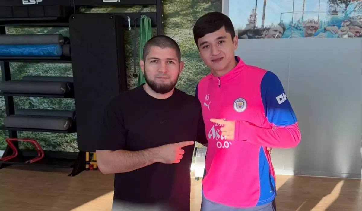 Хабиб сделал замечание Хусанову: что не понравилось россиянину