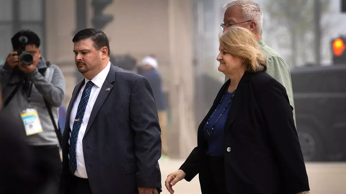 Судья из Висконсина, осуждённый за воспрепятствование работе ICE, ушёл в отставку, пообещав продолжить оспаривать дело.