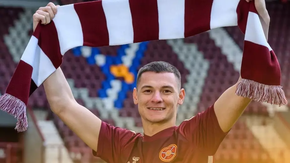 "Креативный и результативный". В Шотландии оценили уровень Ислама Чеснокова