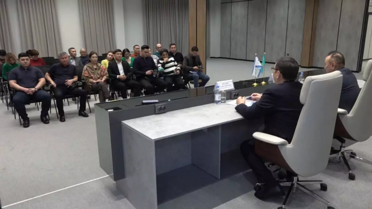 Атыраудан қатынайтын өңіраралық әуе рейстерін ашу ұсынылды