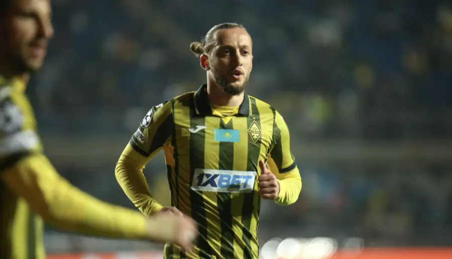 “Қайрат“ клубы екі легионермен қоштасты