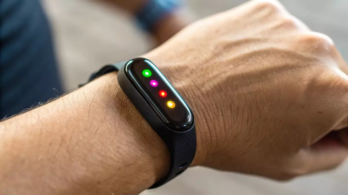 Фитнес-браслеты как угроза экологии: носимая электроника может утопить мир в мусоре